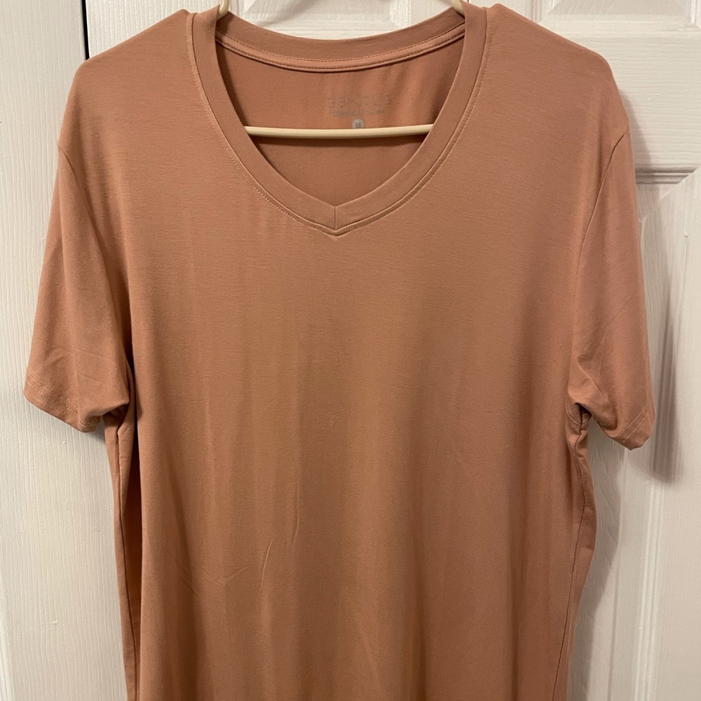 V-neck Tee